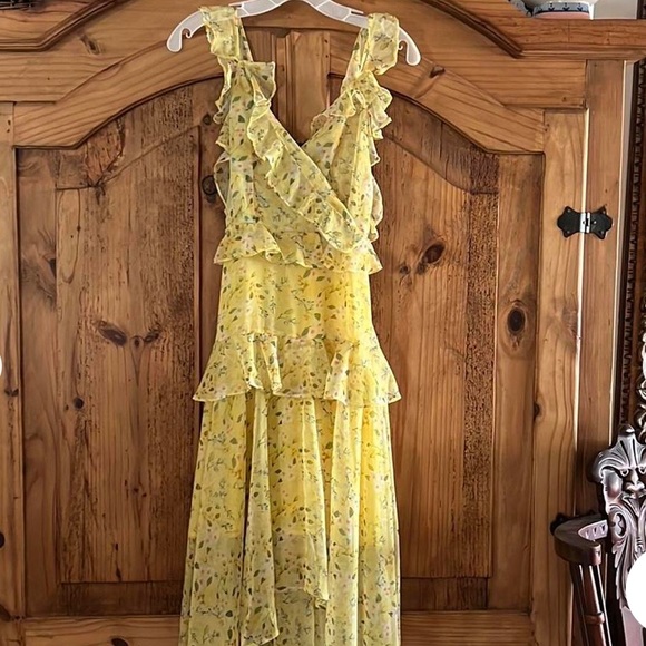 Aqua Dresses & Skirts - AQUA floral dress size medium chiffon ruffle straps